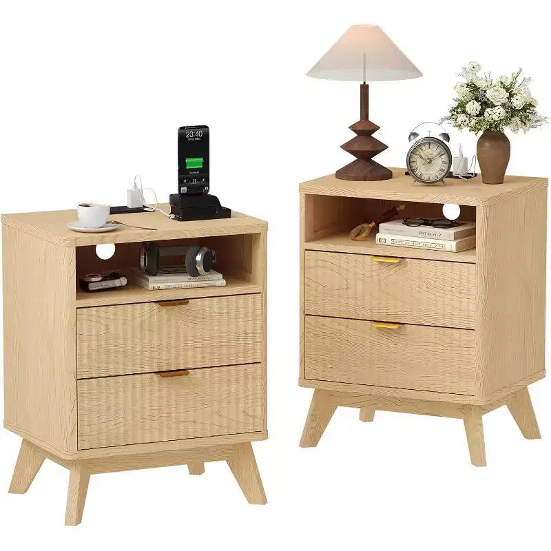 Comodino scanalato con porte USB e prese elettriche, Marrone / Naturale, 2 cassetti, Confezione da 1 o 2