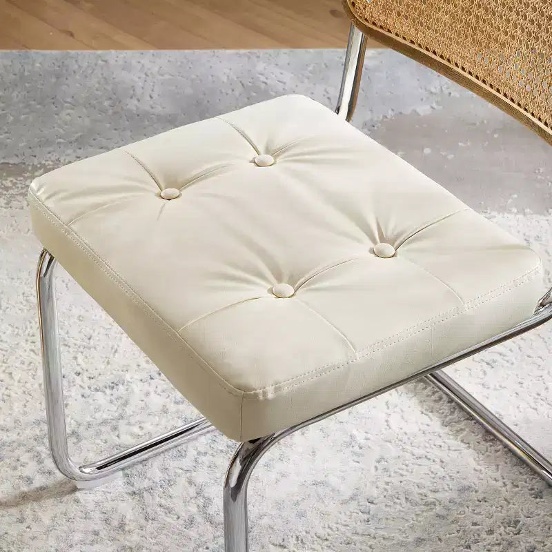 Sedia da pranzo senza braccioli con schienale in similpelle grigio/bianco sporco e canna, set da 2
