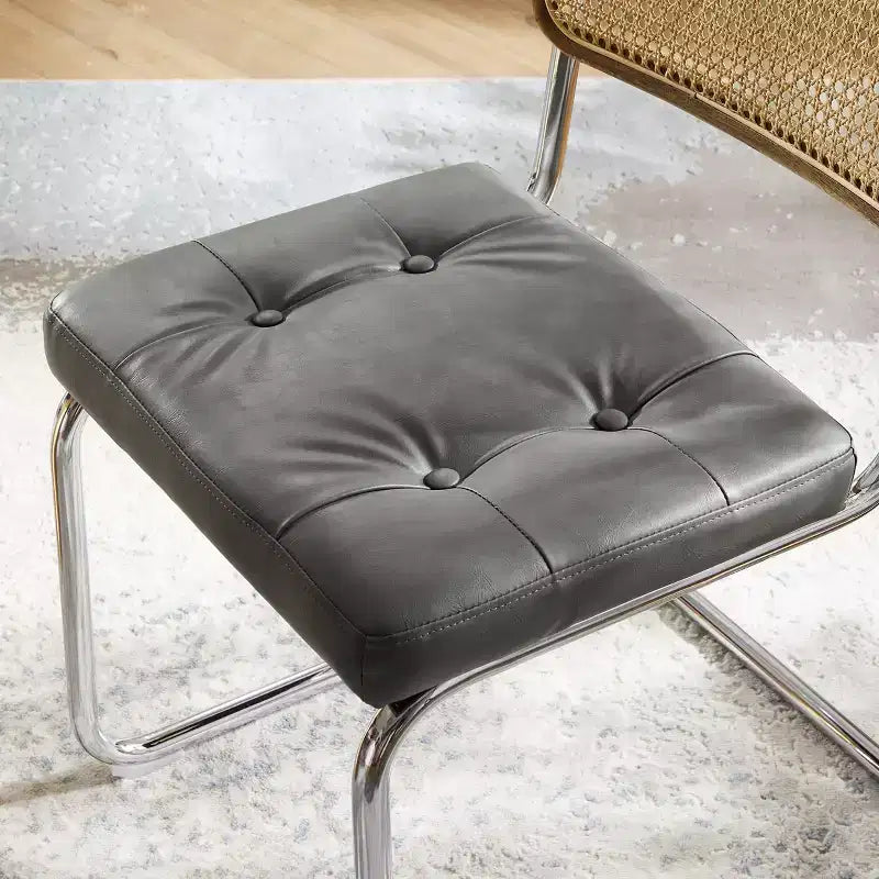 Sedia da pranzo senza braccioli con schienale in similpelle grigio/bianco sporco e canna, set da 2