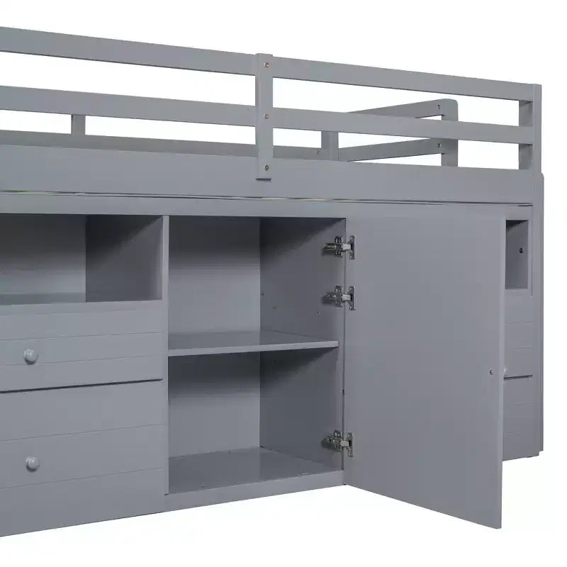 Letto a soppalco basso singolo per bambini con cassetti, armadio e mensole – Espresso / Grigio / Bianco